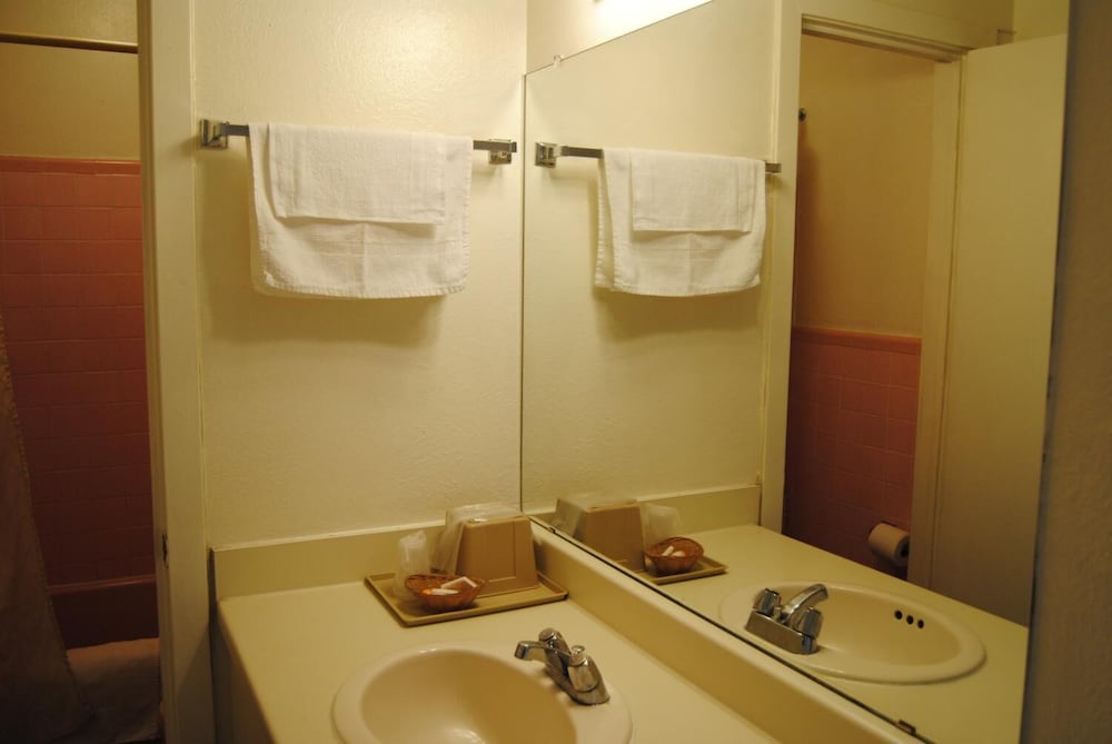 La Vista Inn 21/47