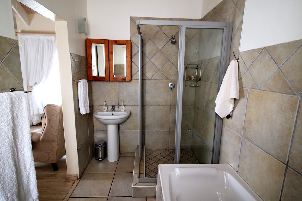 Baywatch Villa Guest House And Self Catering Accommodation 47/50
