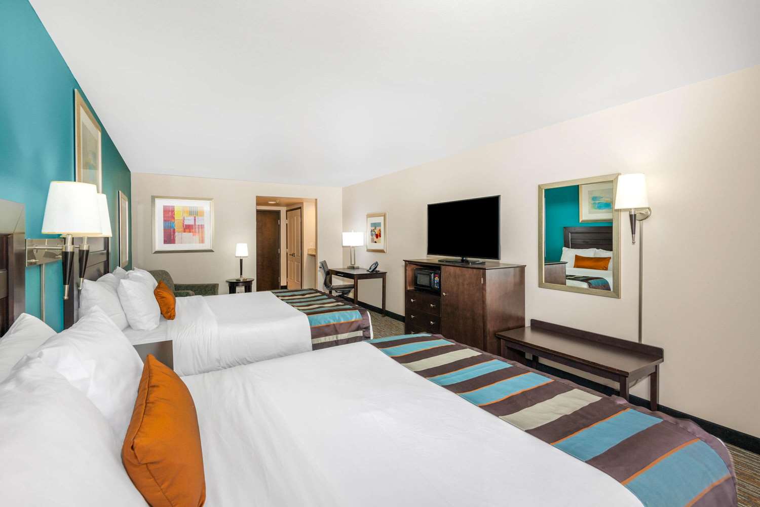 Wingate By Wyndham St George 4/27