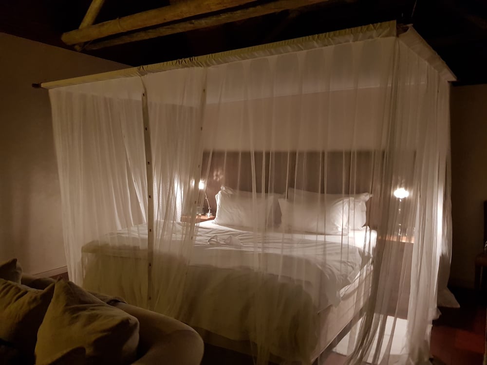 Tutwa Desert Lodge 15/50