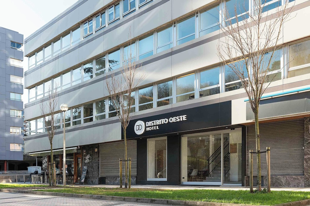 Hotel Distrito Oeste 3/50