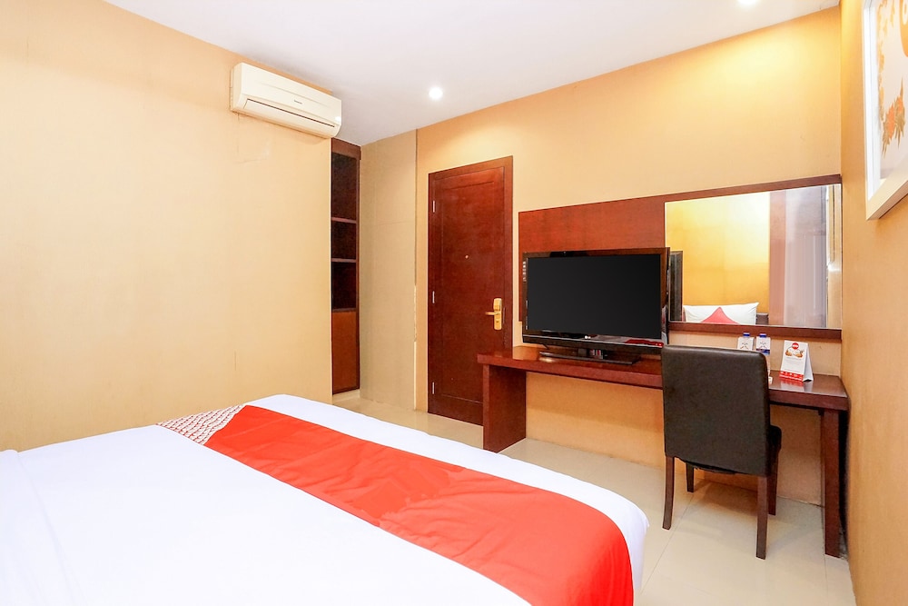 Hotel Istana Permata Ngagel 8/23
