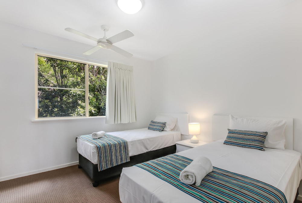 Headland Beach Resort 30/69