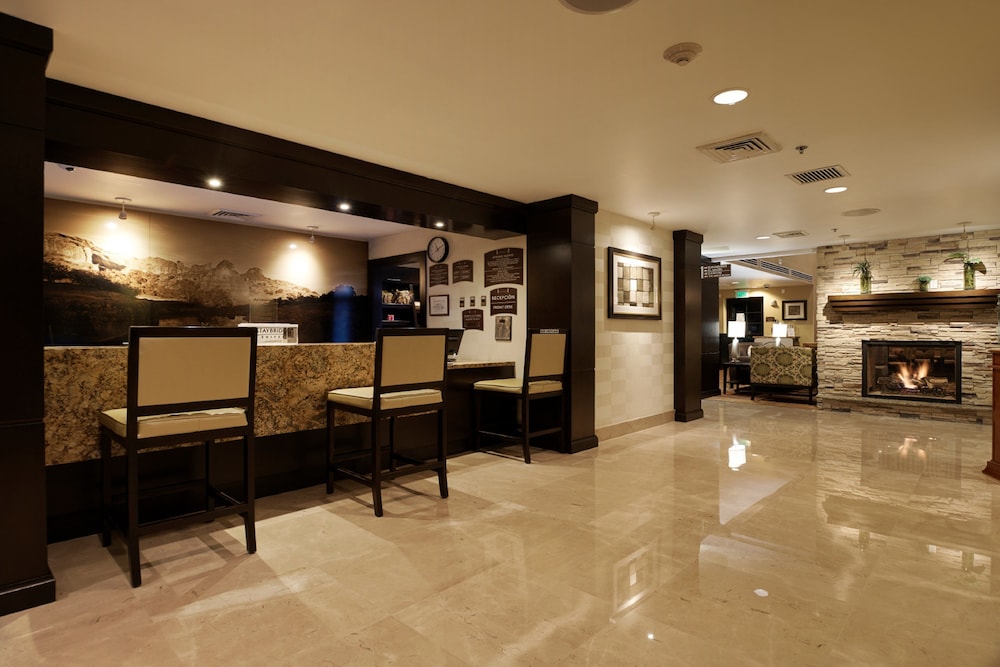 Staybridge Suites CHIHUAHUA 11/73