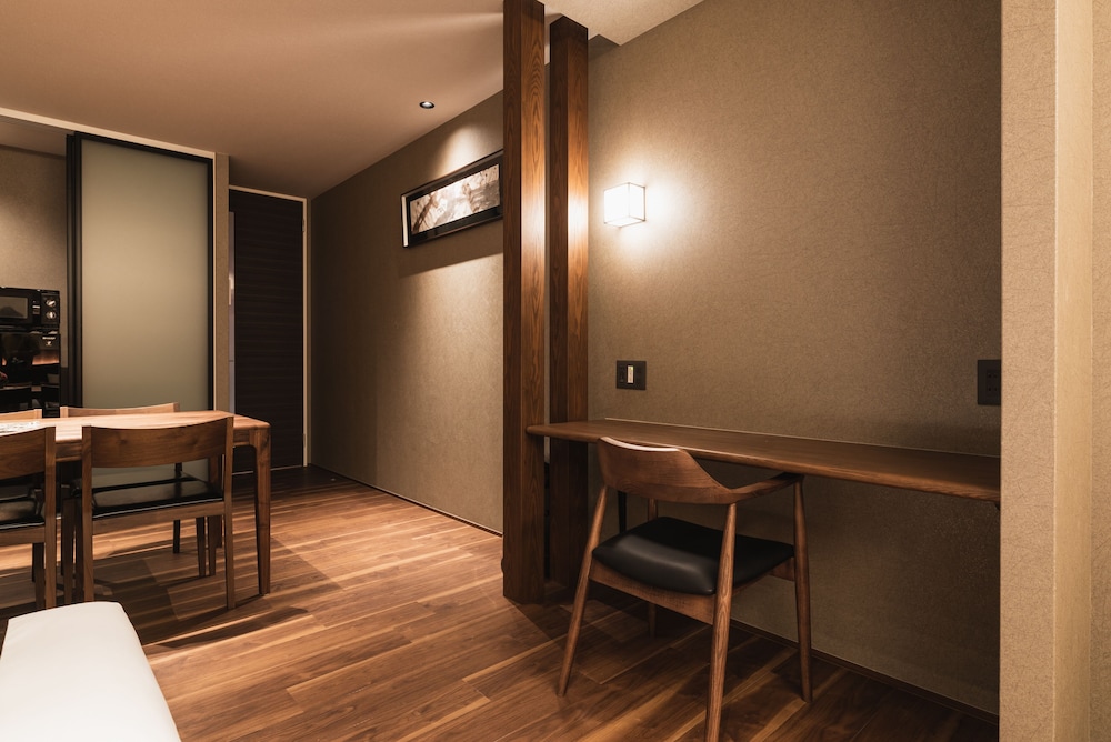 Grand Base Beppu Ekihigashi 26/32