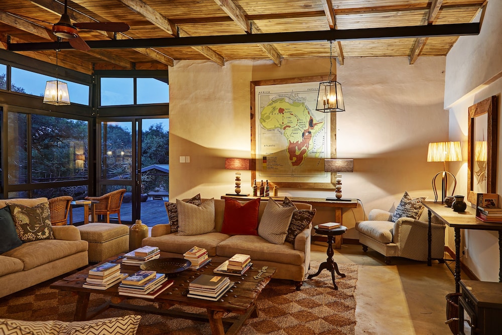Fugitives Drift Lodge 22/44