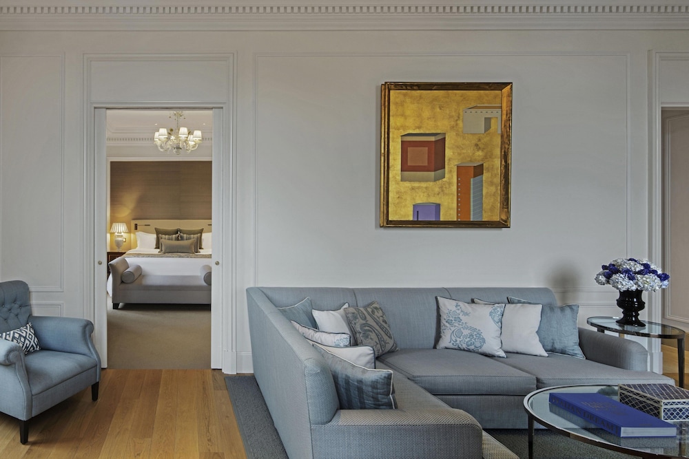 The St Regis Rome 63/84
