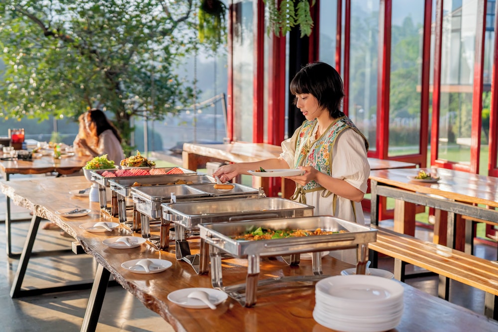 The River Life Resort 51/67