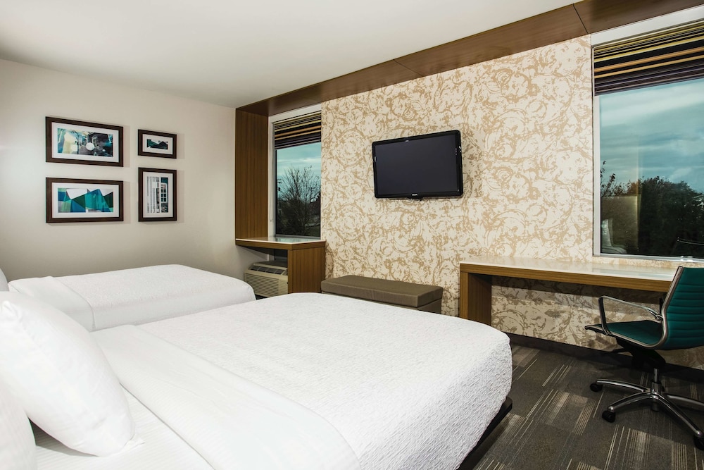 La Quinta Inn & Suites by Wyndham Winchester 15/44