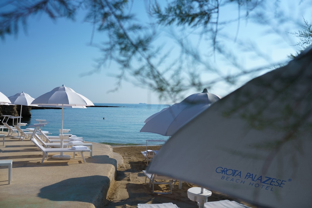 Grotta Palazzese Beach Hotel 57/61