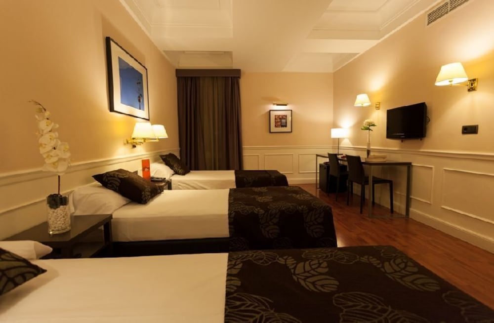 Hotel Cortezo 38/80