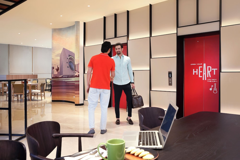 Ibis Mumbai BKC 73/75