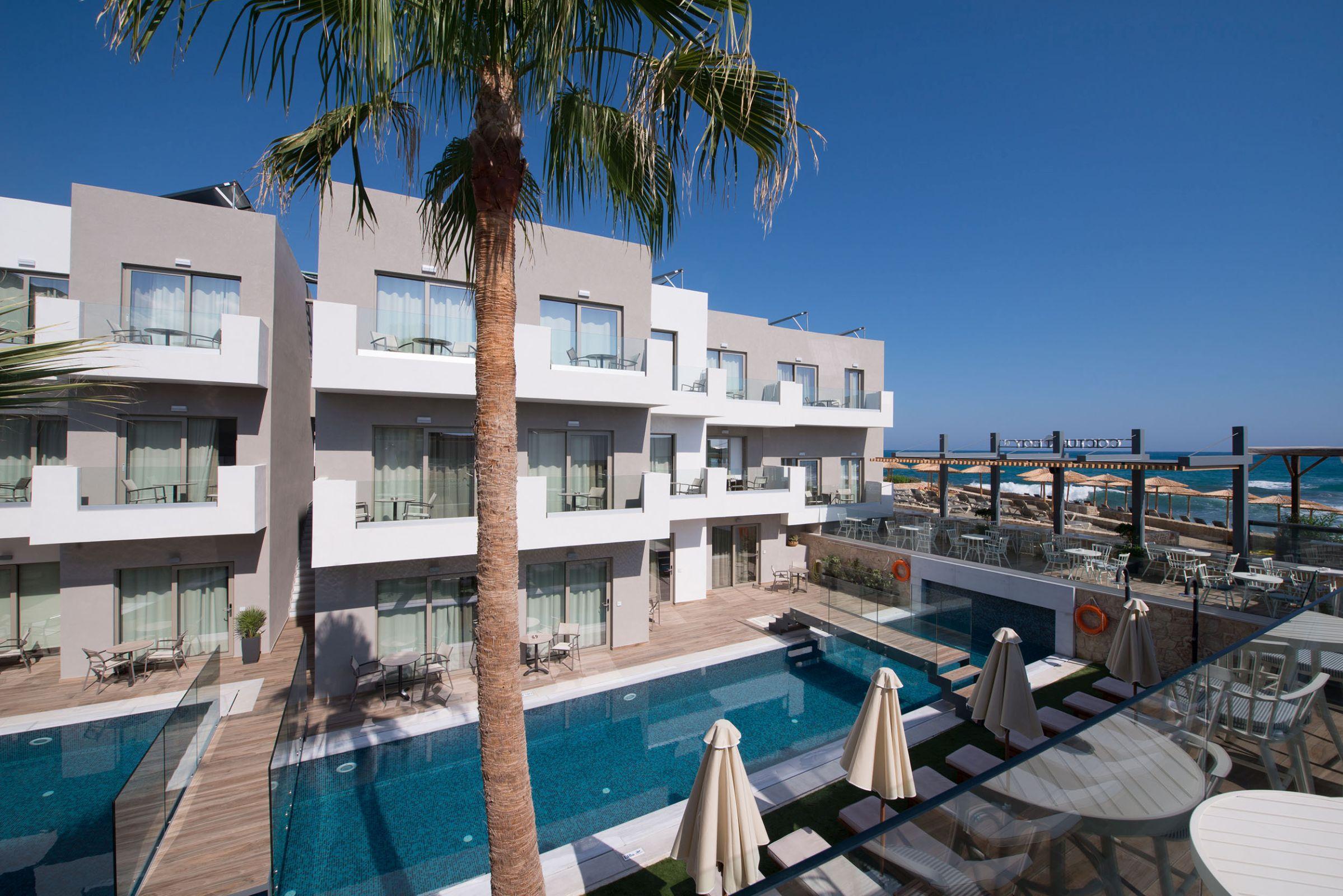 Cactus Bay Hotel 16/17