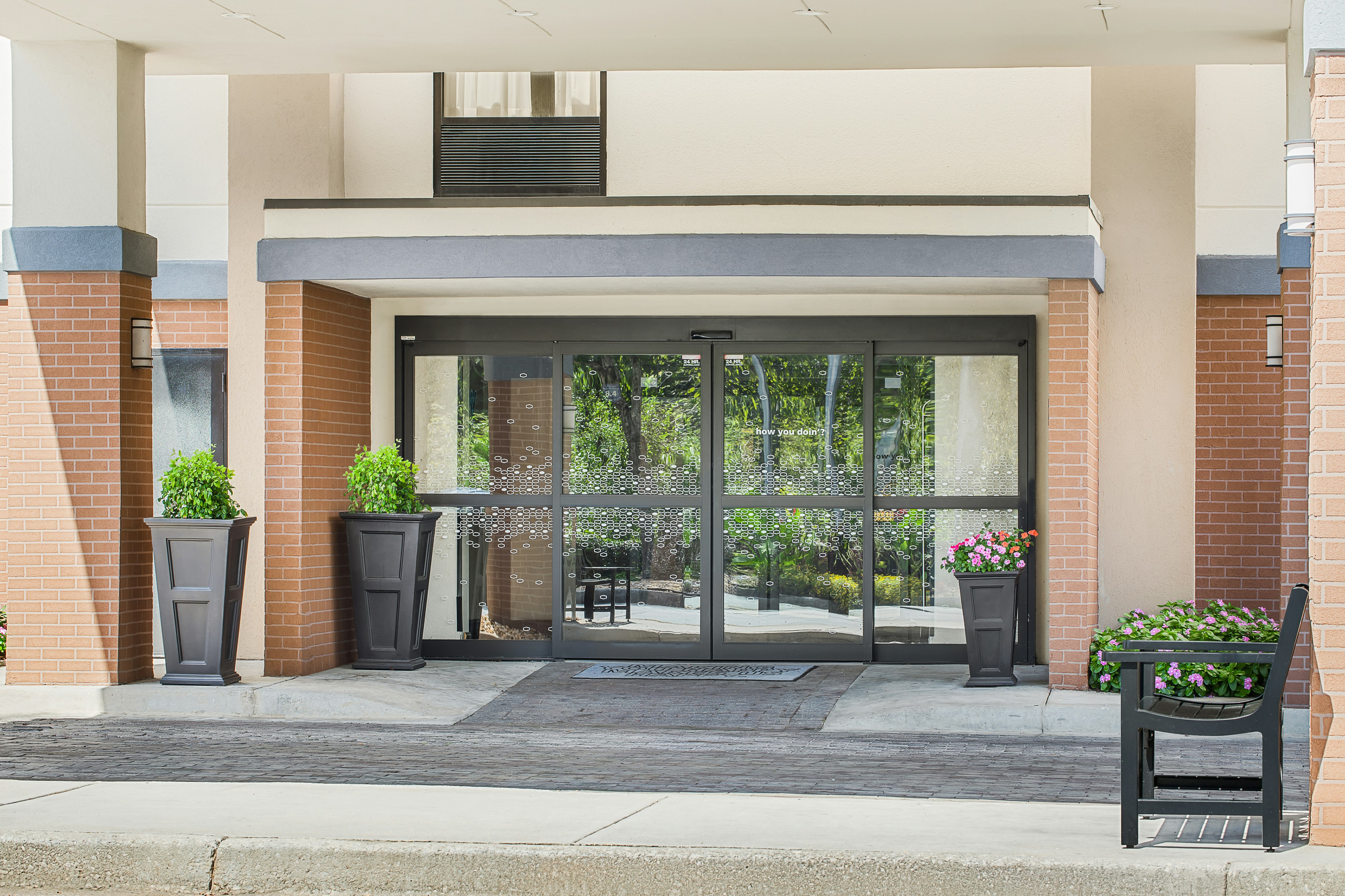 Hampton Inn Commerce 2/37