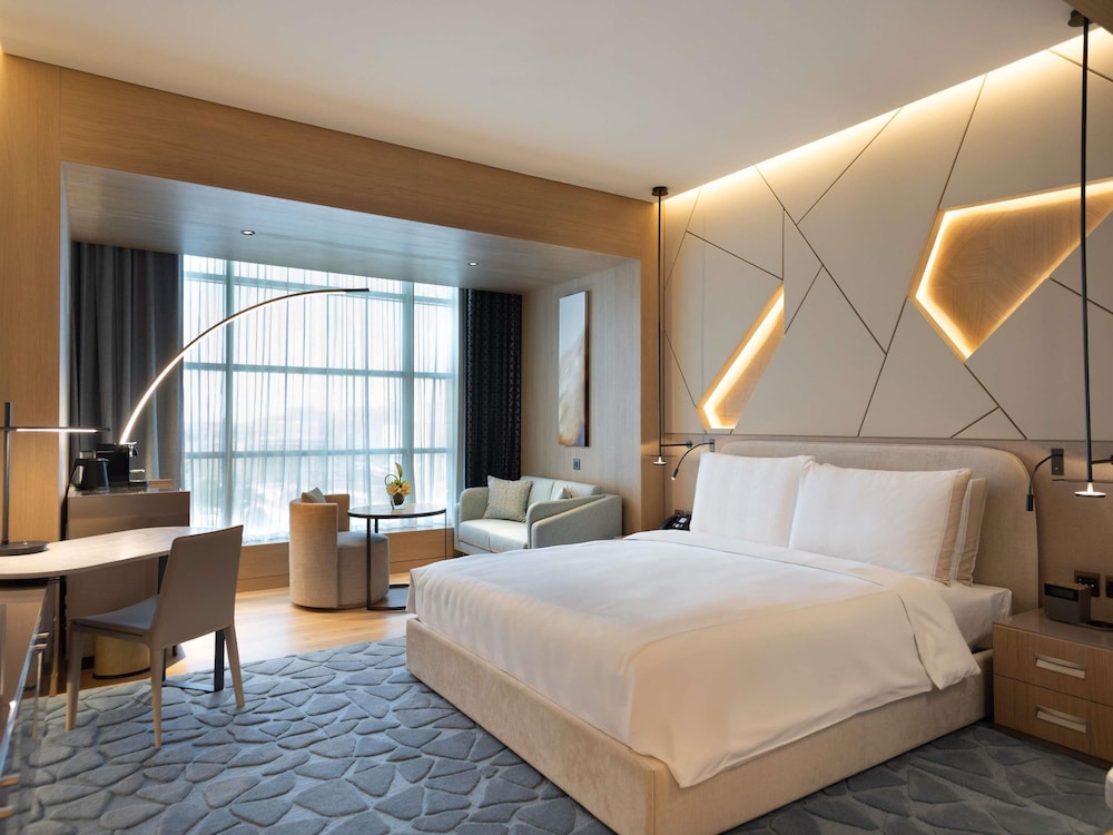 PREMIUM, KING BED, CITY VIEW