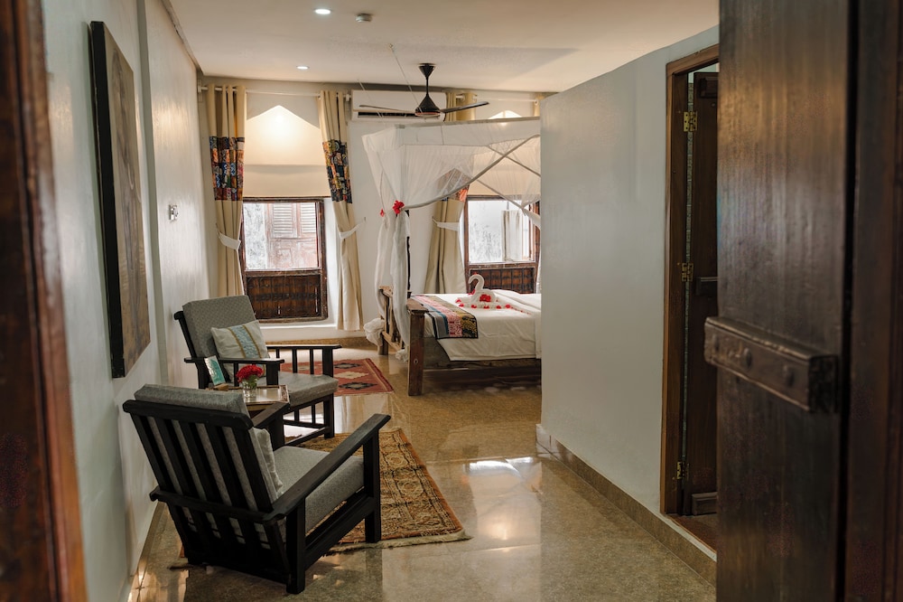 Zanzi House 40/50