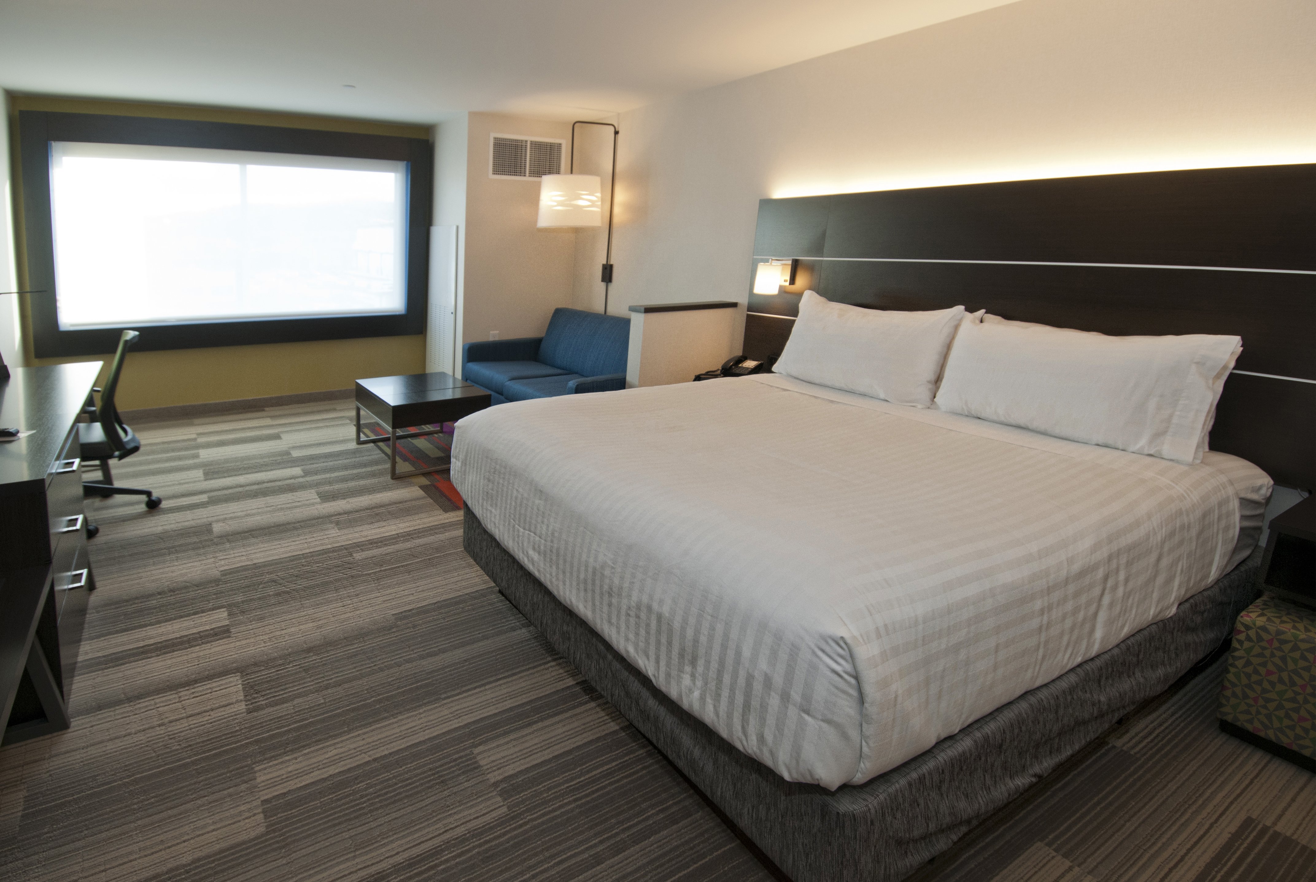Suite, King Bed