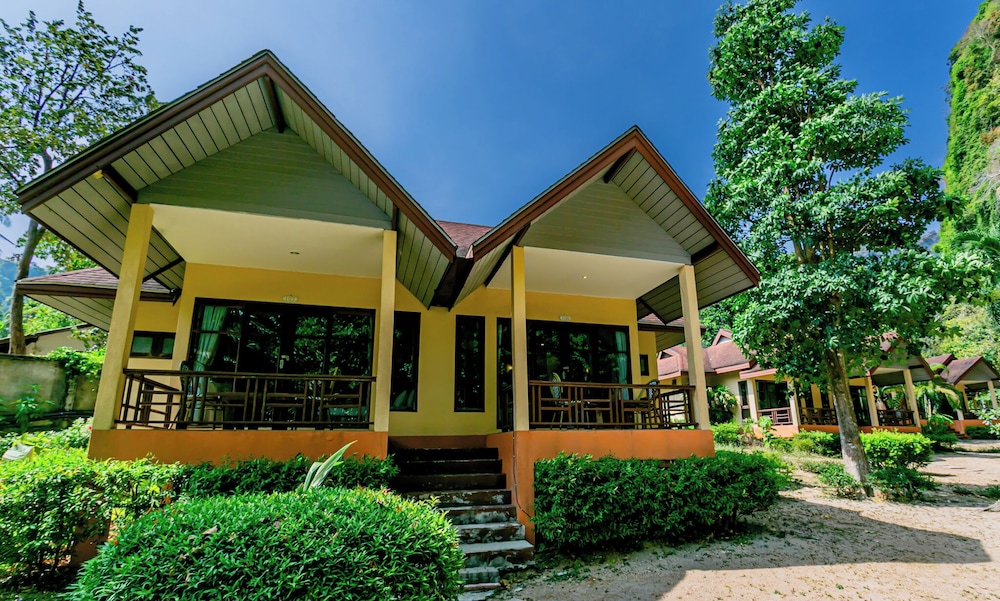 Tonsai Bay Resort 1/50