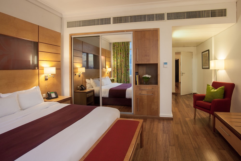 Eko Hotel And Suites 10/24