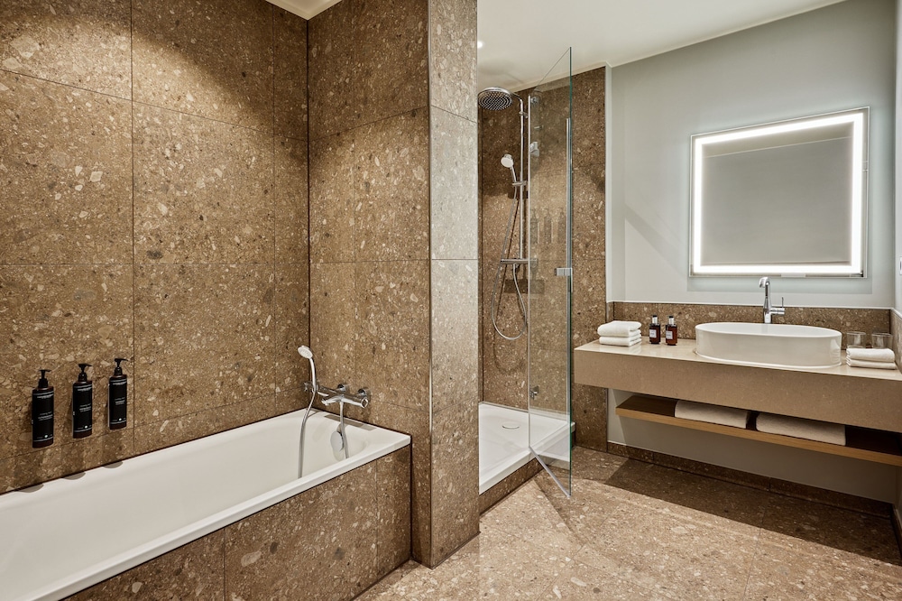 1 Bedroom, Family, Apartment, King Bed, Sofa, Residence Inn by Marriott Munich Central 5/5