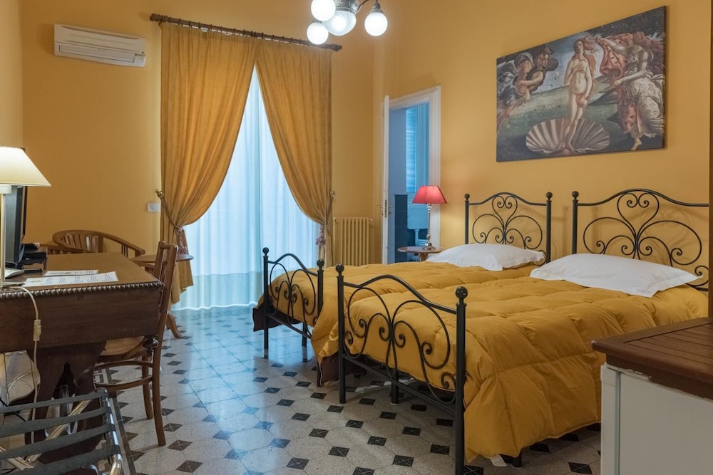 Palazzo Pantaleo 15/53
