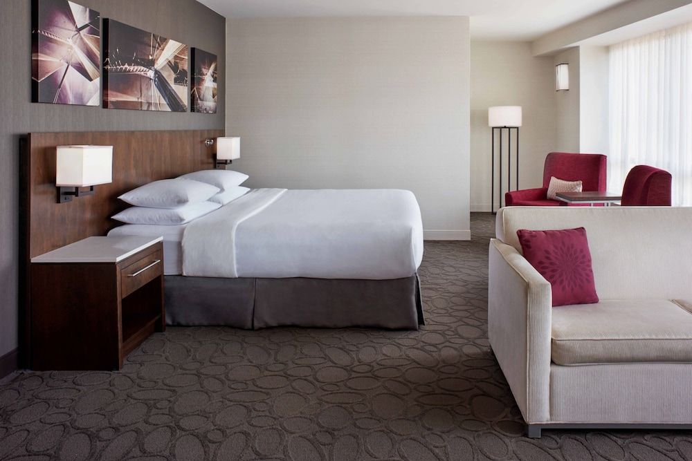 Delta Hotels Ottawa City Centre 15/60