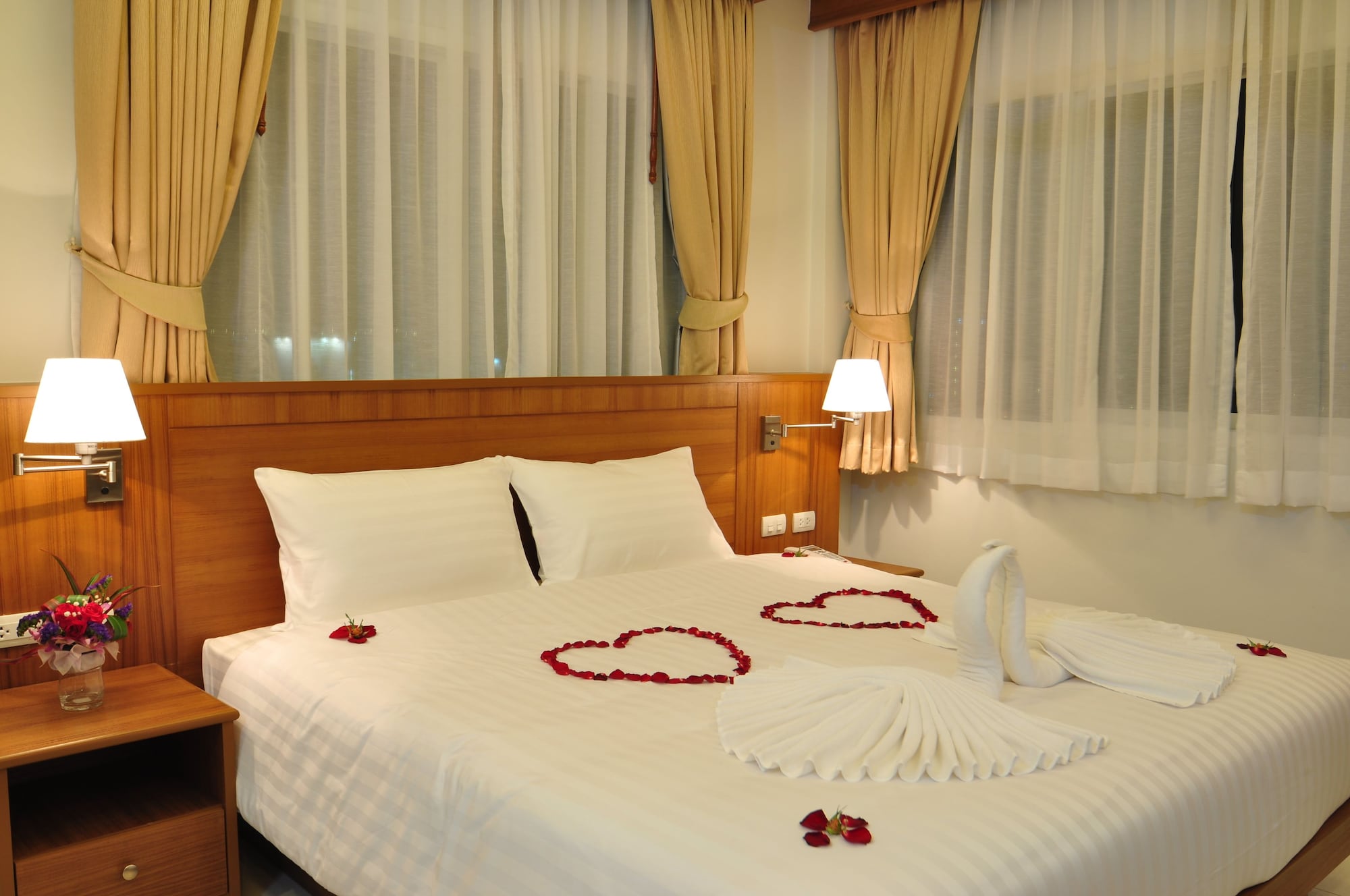 غرفة ديلوكس بسرير كينج بمطبخ صغير، Green Harbor Hotel And Service Apartment 6/10