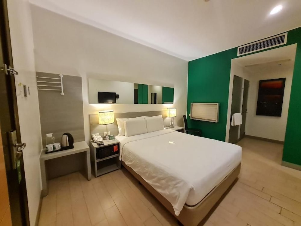 Go Hotels Otis Manila 19/49