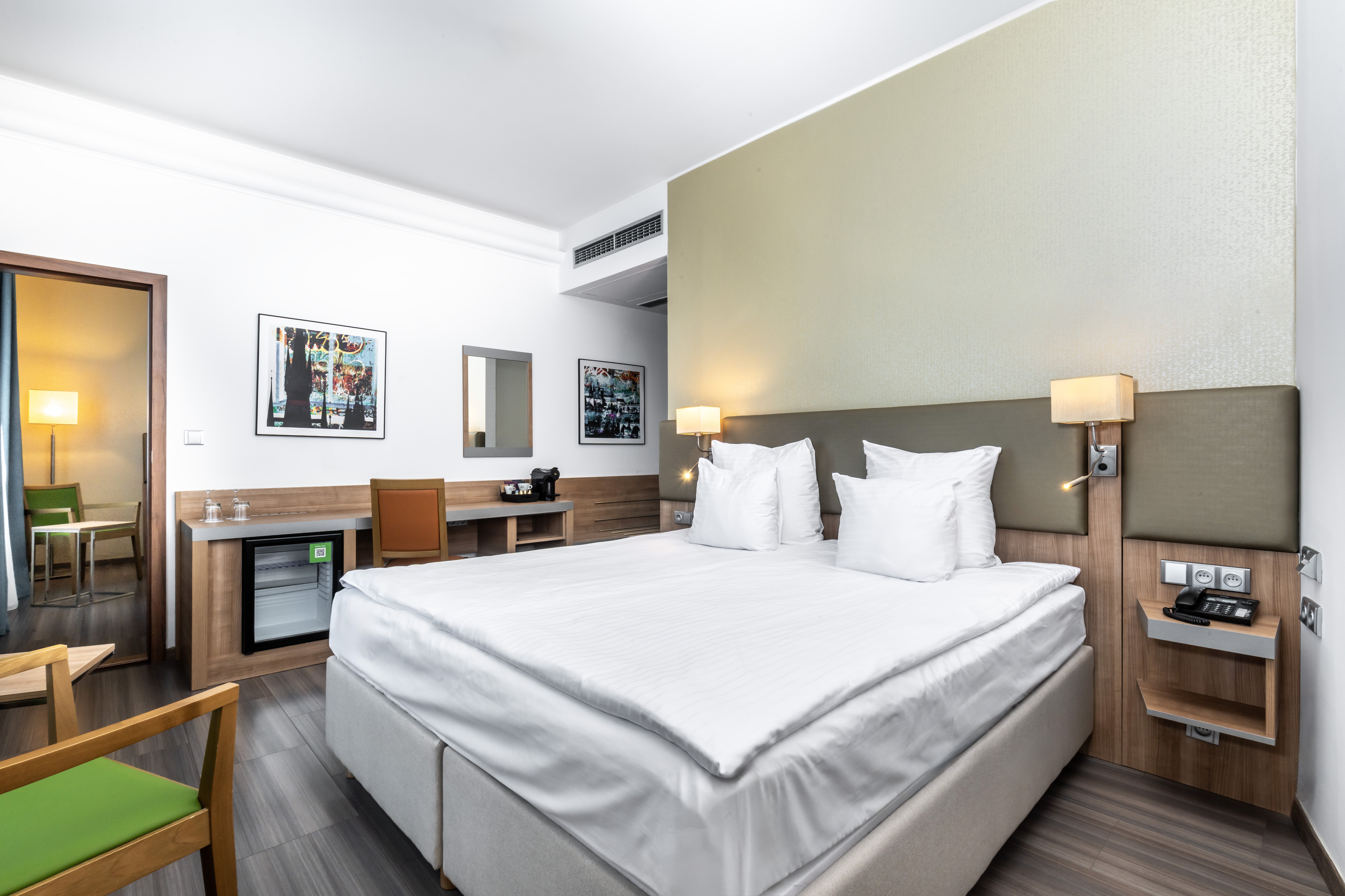 Holiday Inn Prague Congress Centre 10/50