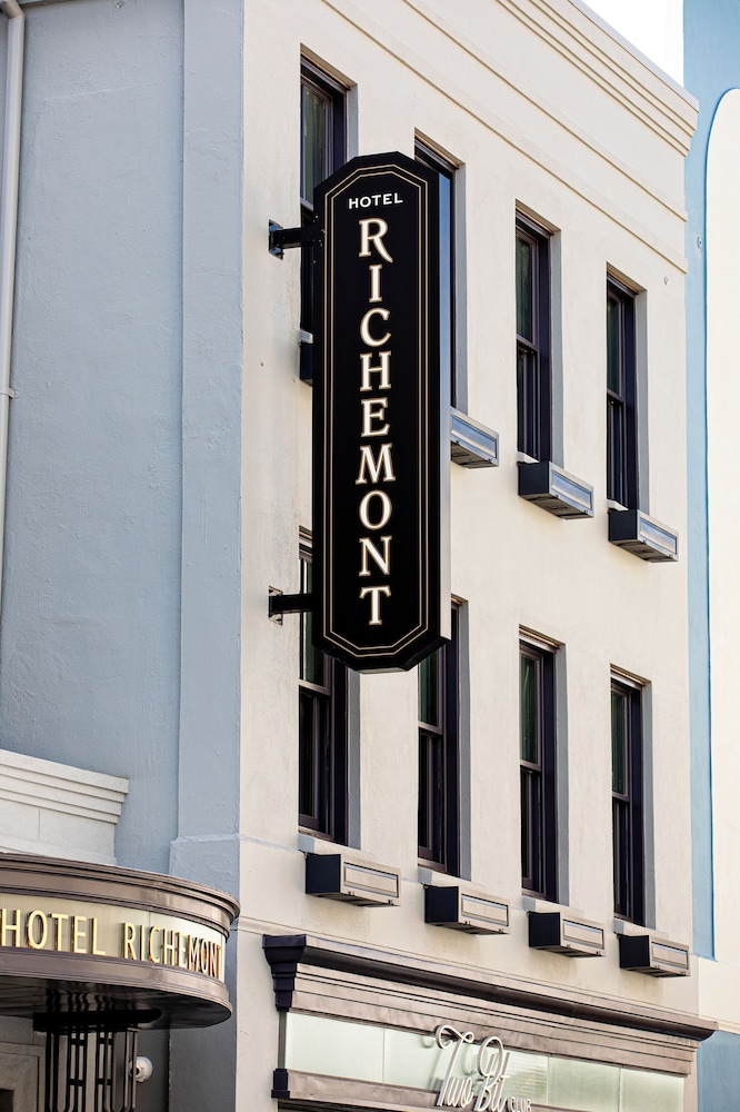 Hotel Richemont 8/50