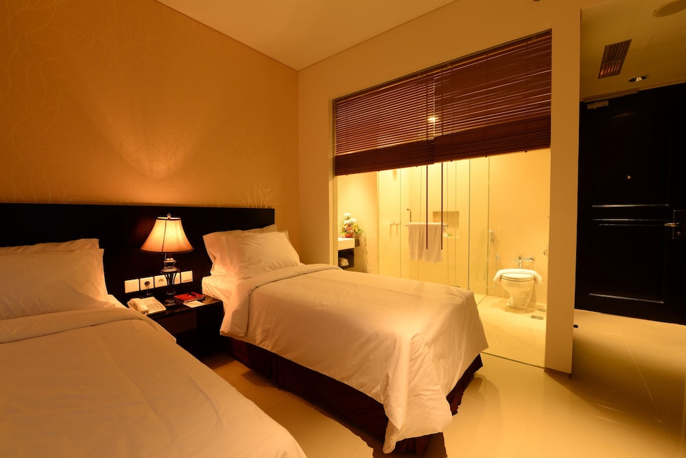 Emilia Hotel by Amazing 20/56
