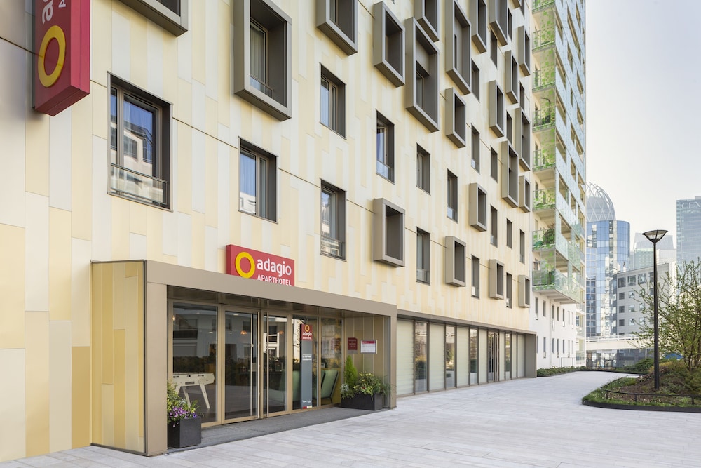 Aparthotel Adagio la Defense Courbevoie 65/70