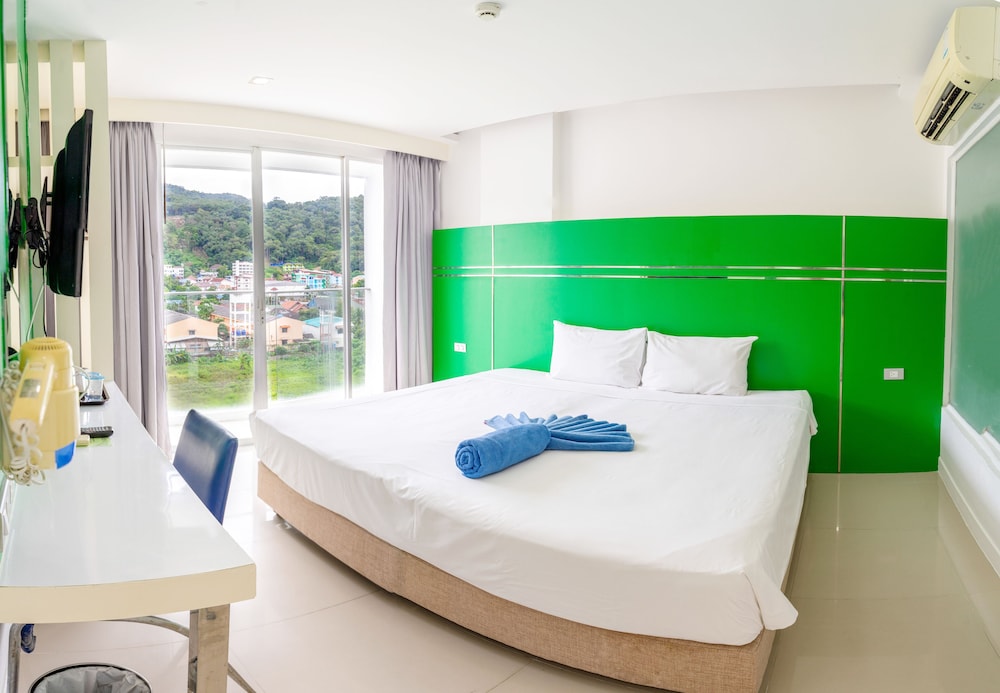 Patong Holiday 35/72