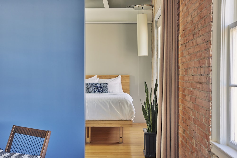 Canvas Hotel Dallas (ex. NYLO Dallas South Side) 12/38