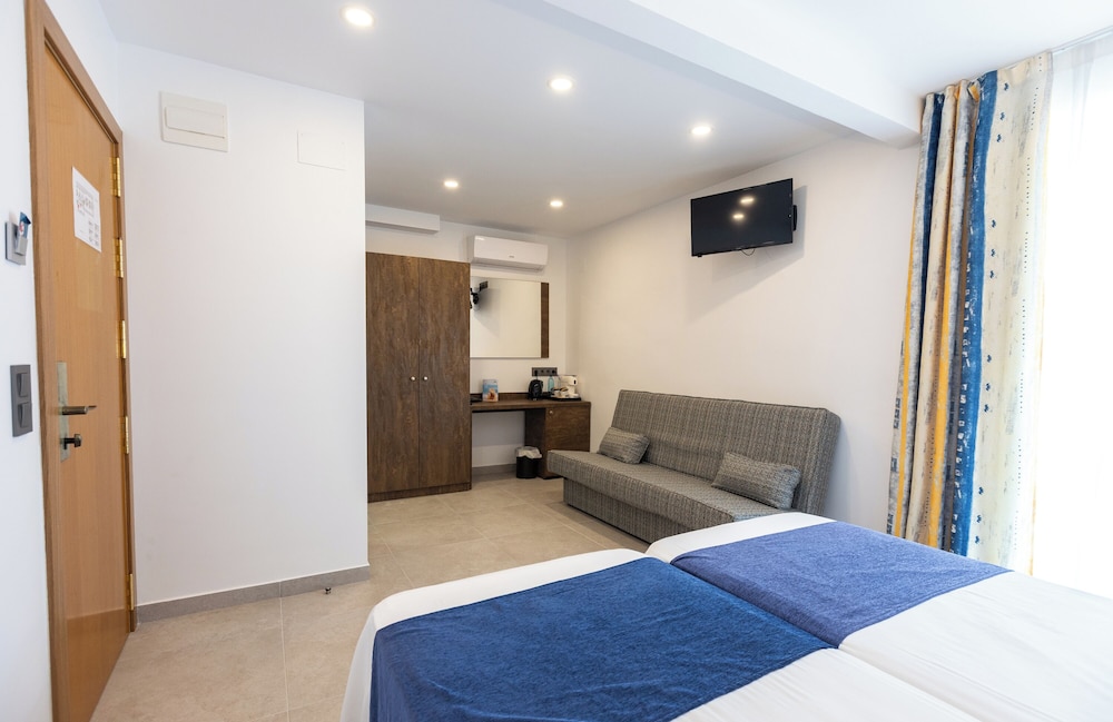 COMFORT, 3 BEDS