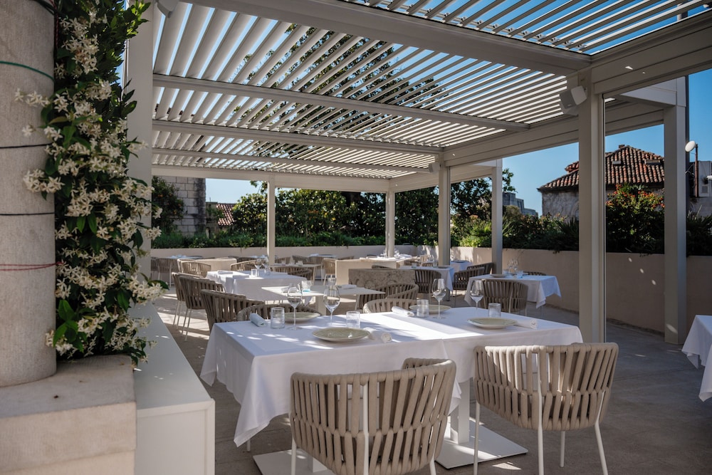 Heritage Hotel Lucia 36/49