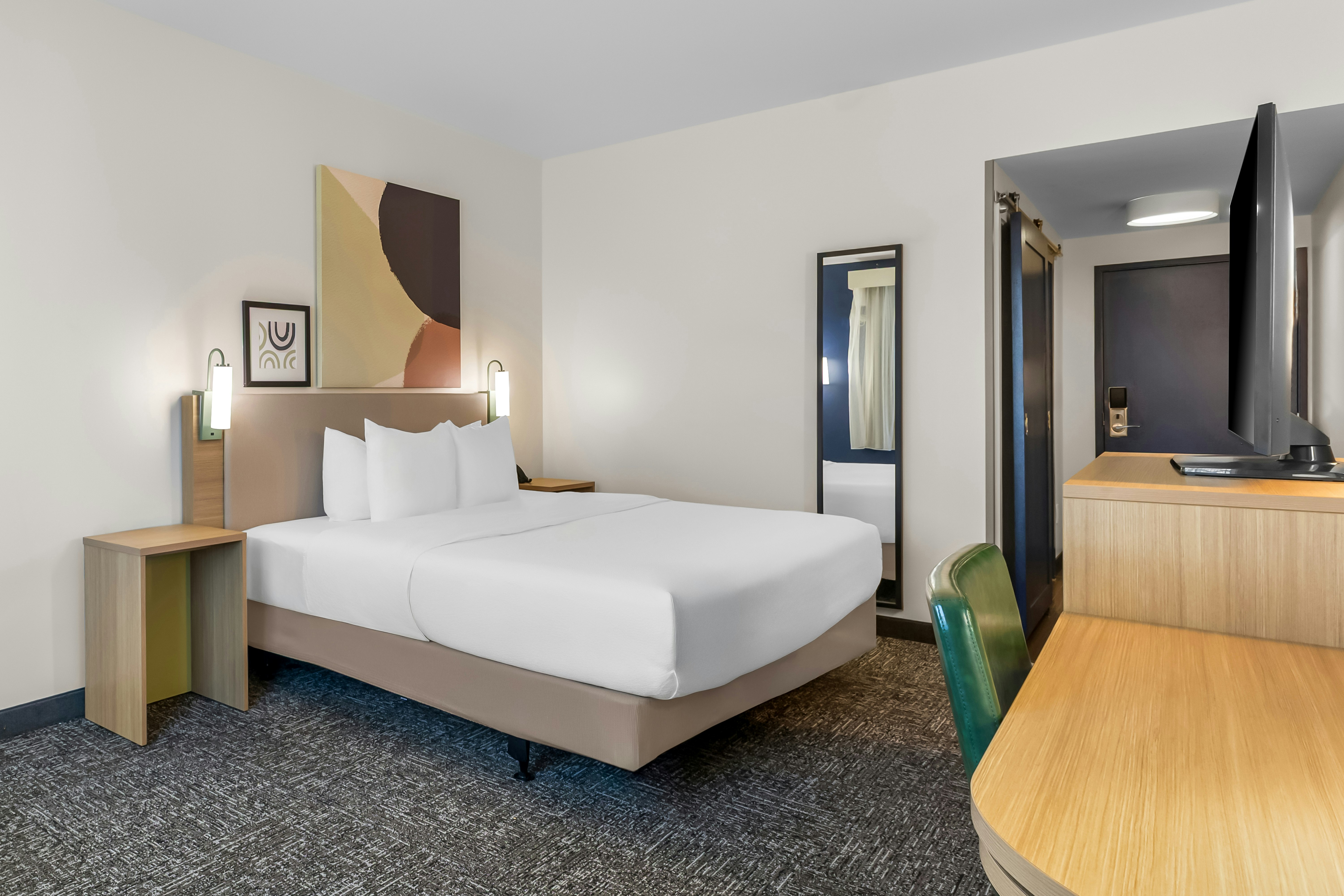 ROOM, KING BED, ACCESSIBLE