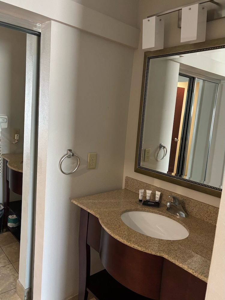 Ramada by Wyndham Burkburnett / Wichita Falls 64/65