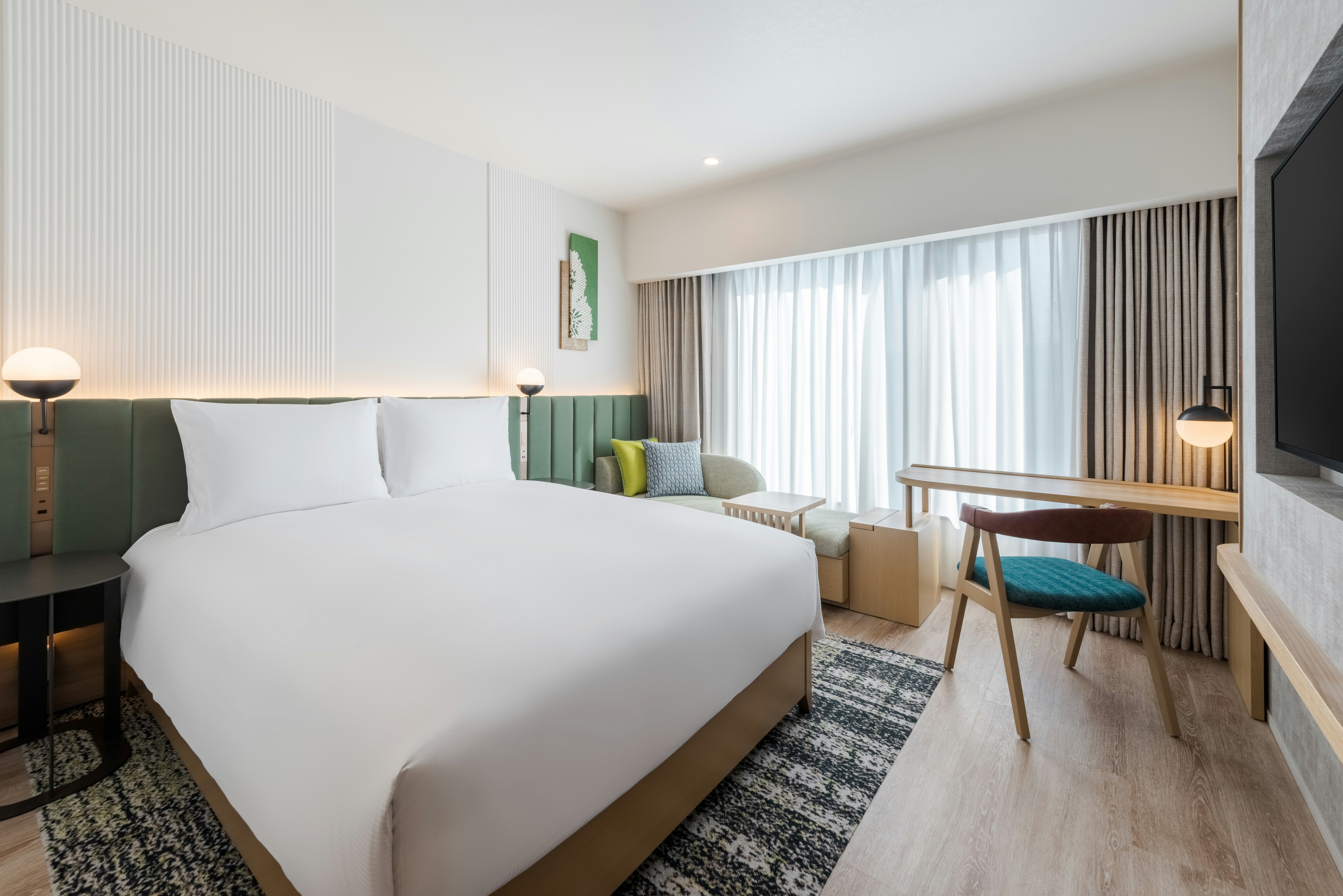 DELUXE, QUEEN BED
