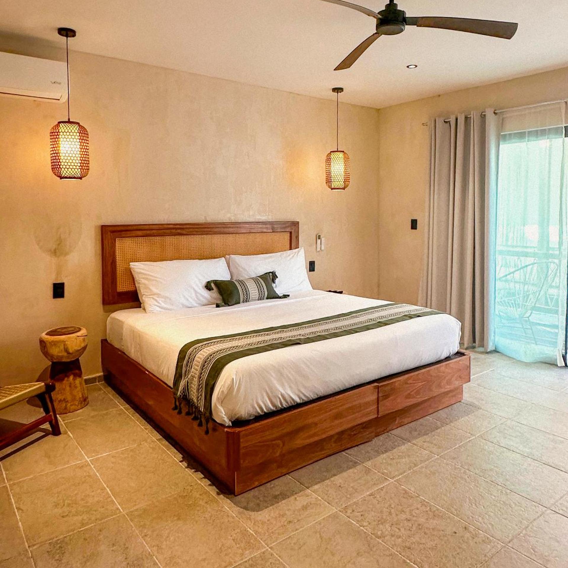 Superior, King Bed