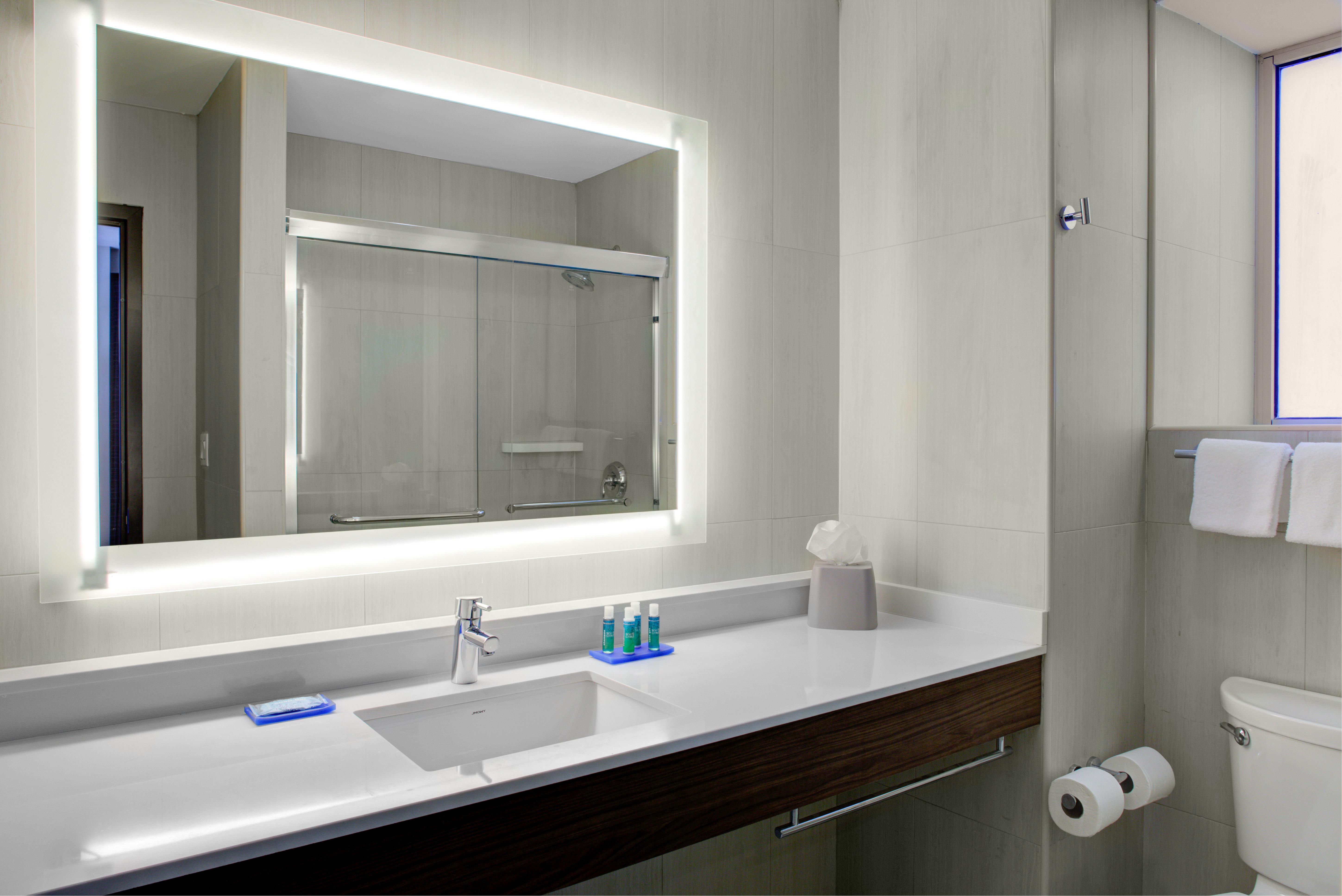 Holiday Inn Express Bronx Nyc - Stadium Area, an IHG Hotel 39/40