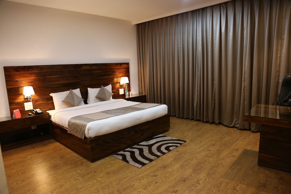 Ana Clarks Inn Panchkula 20/60