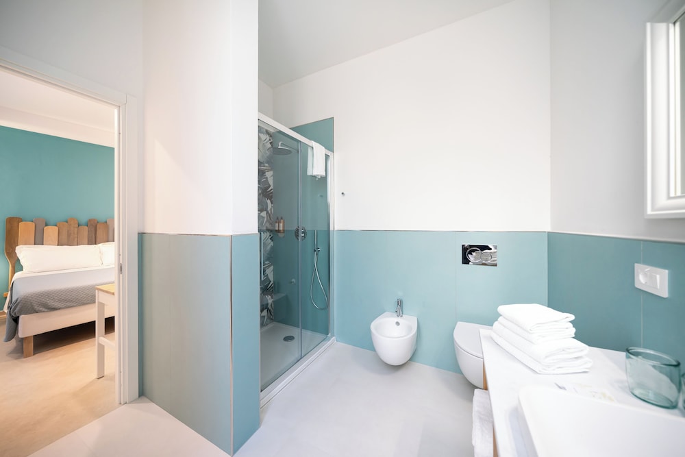 6thLand Rent Rooms La Spezia 49/50