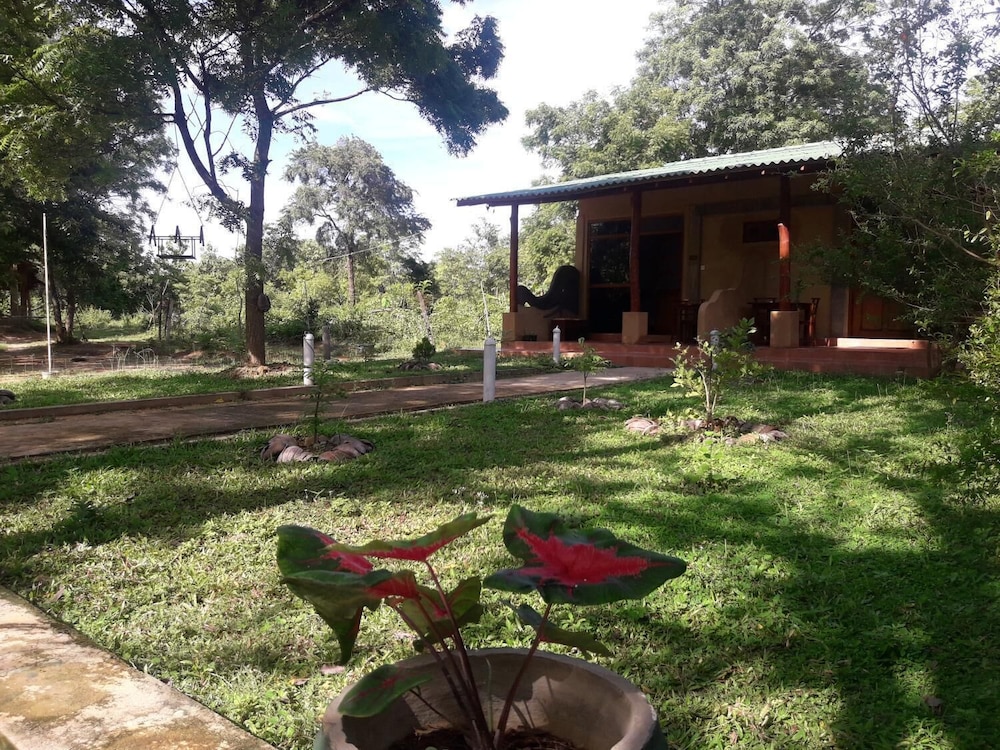 Ladun Sigiri Villa 13/33
