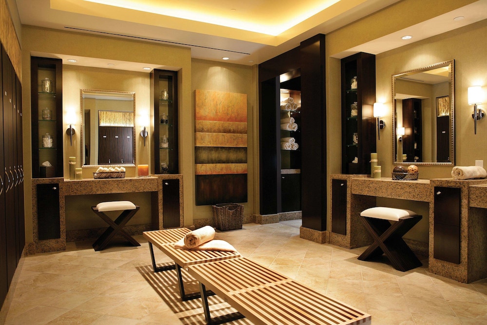 Pacific Palms Resort 10/50