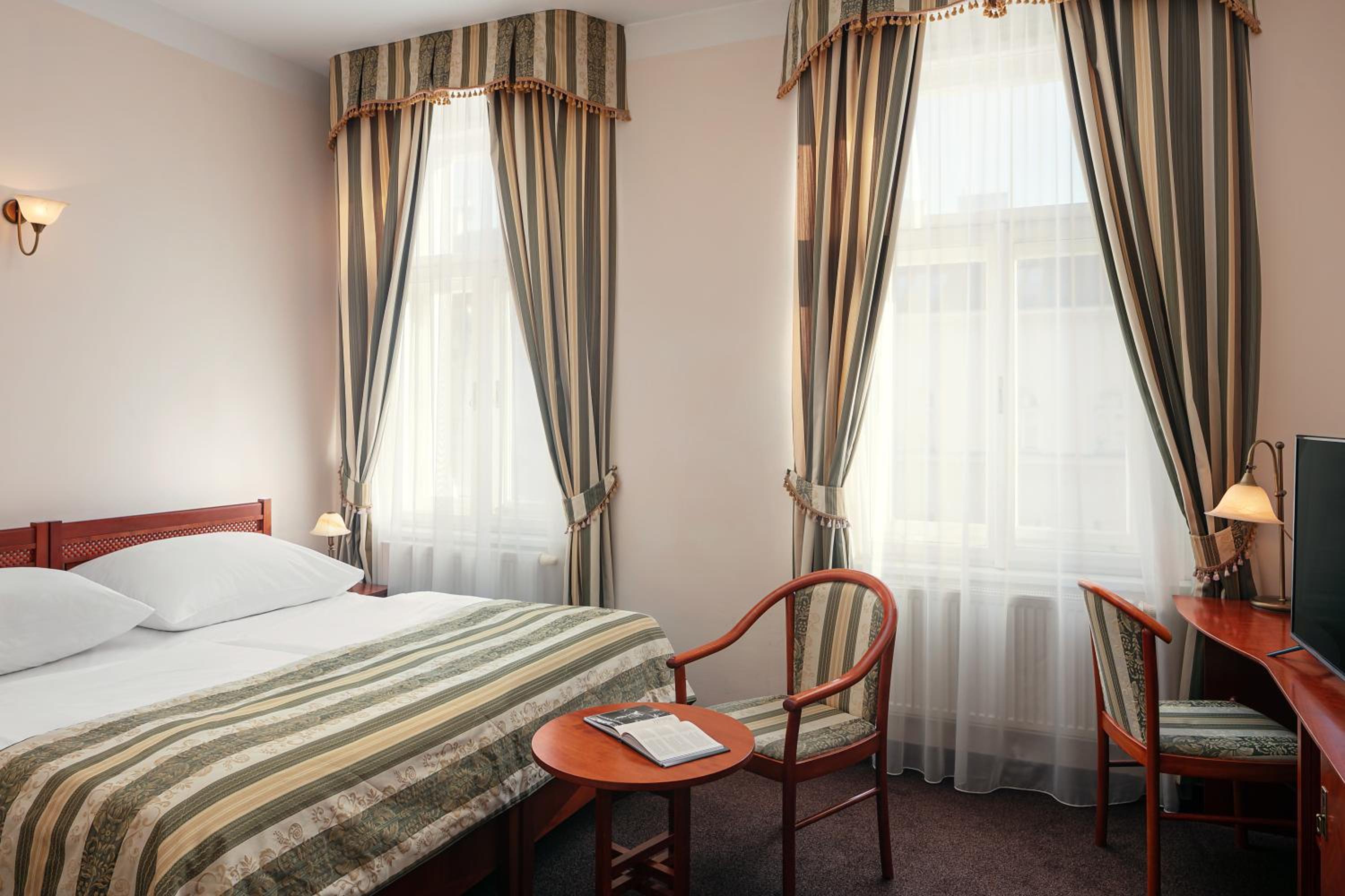 Room, Double Bed, with Extra Bed