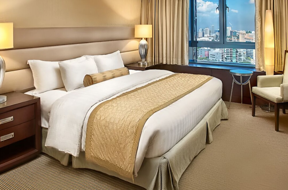 غرفة سيغنتشر كلوب بريميير مفردة بسرير كينج، Quest Plus Conference Center, Manila 3/5