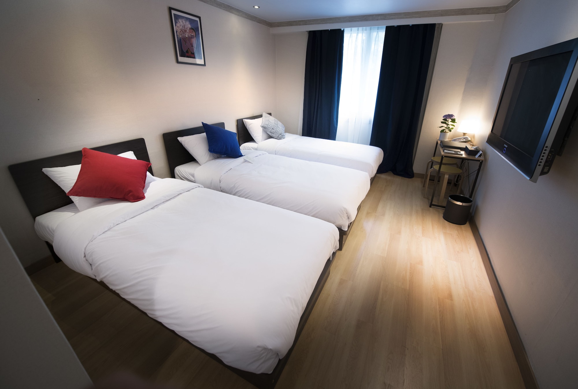 ROOM, TRIPLE, 3 BEDS