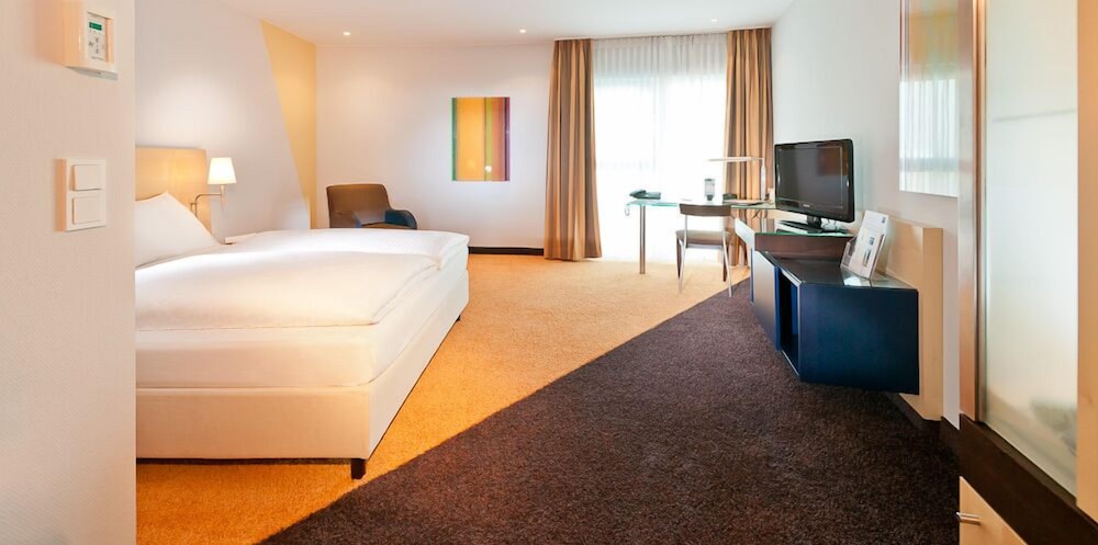 COMFORT, DOUBLE BED