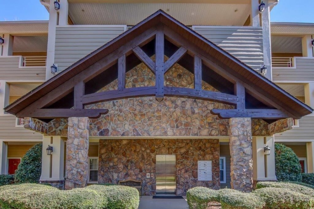 Kingwood Resort 2/59